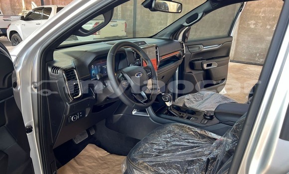 Buy Used Toyota Hilux Other Car in Luang Prabang in Louangphabang Province Buy Used Toyota Hilux Other Car in Luang Prabang in Louangphabang Province