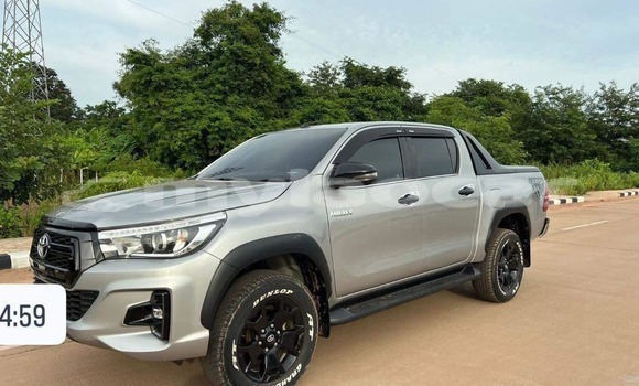 Buy Used Toyota Hilux Other Car in Vientiane in Vientiane Province Buy Used Toyota Hilux Other Car in Vientiane in Vientiane Province