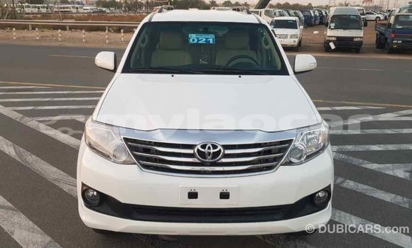 Buy Import Toyota Fortuner White Car in Import - Dubai in Attapeu Province Buy Import Toyota Fortuner White Car in Import - Dubai in Attapeu Province