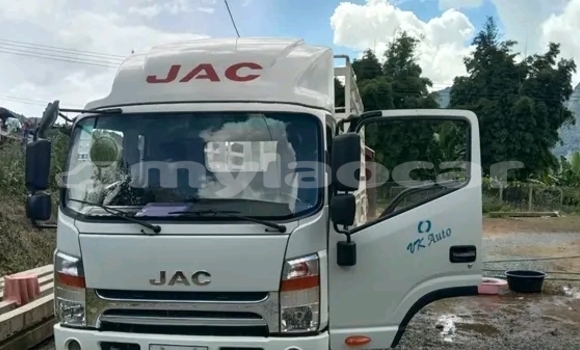 Buy Used Alpina B6 Other Car in Import - Dubai in Attapeu Province Buy Used Alpina B6 Other Car in Import - Dubai in Attapeu Province