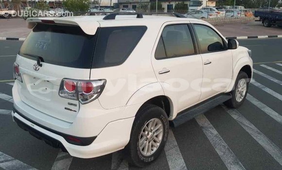 Buy Import Toyota Fortuner White Car in Import - Dubai in Attapeu Province Buy Import Toyota Fortuner White Car in Import - Dubai in Attapeu Province