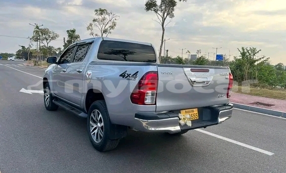 Buy Used Toyota Hilux Other Car in Import - Dubai in Attapeu Province Buy Used Toyota Hilux Other Car in Import - Dubai in Attapeu Province