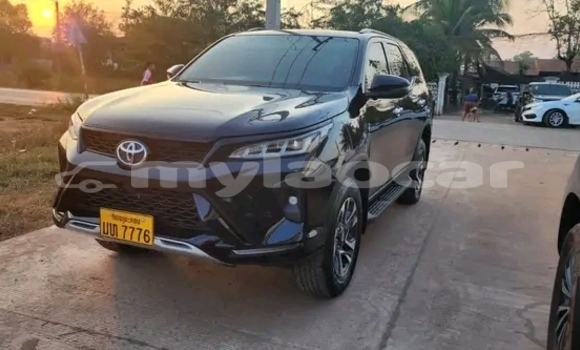 Buy Used Toyota Camry (Japan) Black Car in Luang Namtha in Luang Namtha Province Buy Used Toyota Camry (Japan) Black Car in Luang Namtha in Luang Namtha Province