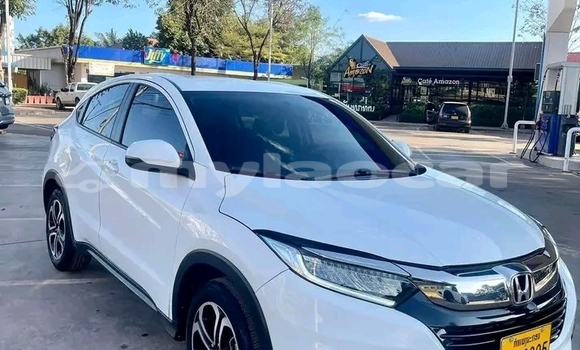 Buy Used Honda Ballade White Car in Luang Namtha in Luang Namtha Province Buy Used Honda Ballade White Car in Luang Namtha in Luang Namtha Province