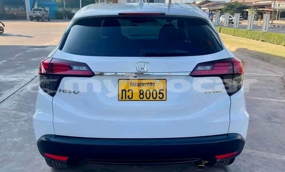 Buy Used Honda Ballade White Car in Luang Namtha in Luang Namtha Province Buy Used Honda Ballade White Car in Luang Namtha in Luang Namtha Province