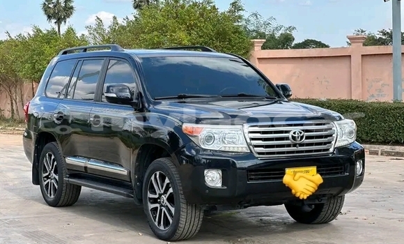 Buy Used Honda Avancier Black Car in Ban Houayxay in Bokeo Province Buy Used Honda Avancier Black Car in Ban Houayxay in Bokeo Province