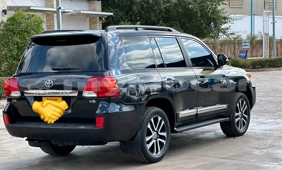 Buy Used Honda Avancier Black Car in Ban Houayxay in Bokeo Province Buy Used Honda Avancier Black Car in Ban Houayxay in Bokeo Province