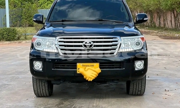 Buy Used Honda Avancier Black Car in Ban Houayxay in Bokeo Province Buy Used Honda Avancier Black Car in Ban Houayxay in Bokeo Province