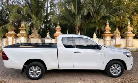 Acheter Occasion Voiture Toyota Altezza Blanc à Sekong, Xékong Province