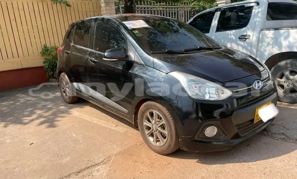 Acheter Occasion Voiture Hyundai Centennial Noir à Pakxan, Bolikhamxai Province Acheter Occasion Voiture Hyundai Centennial Noir à Pakxan, Bolikhamxai Province