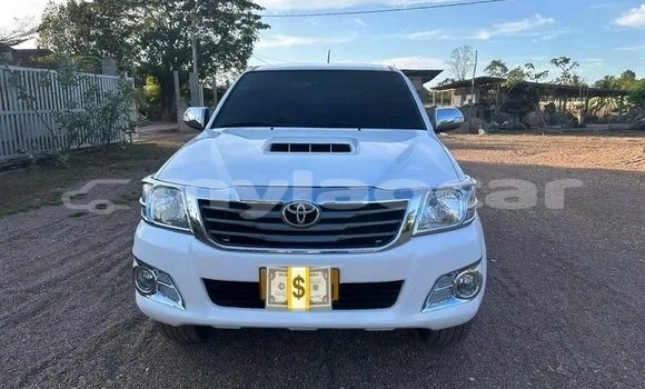 Buy Used Toyota Hilux White Car in Sainyabuli in Xaignabouli Province Buy Used Toyota Hilux White Car in Sainyabuli in Xaignabouli Province
