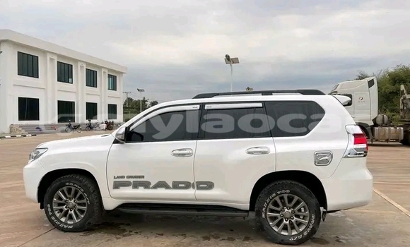 Buy Used Toyota Aristo White Car in Luang Prabang in Louangphabang Province Buy Used Toyota Aristo White Car in Luang Prabang in Louangphabang Province