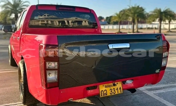 Buy Used Changan Eado Red Car in Luang Prabang in Louangphabang Province Buy Used Changan Eado Red Car in Luang Prabang in Louangphabang Province