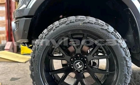 Buy Used Land Rover Range Rover Velar Other Car in Luang Prabang in Louangphabang Province Buy Used Land Rover Range Rover Velar Other Car in Luang Prabang in Louangphabang Province