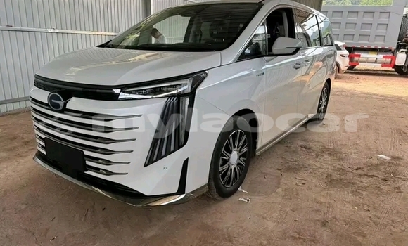 Acheter Occasion Voiture GMC Sierra 3500 Blanc à Champasak, Champasak Province Acheter Occasion Voiture GMC Sierra 3500 Blanc à Champasak, Champasak Province