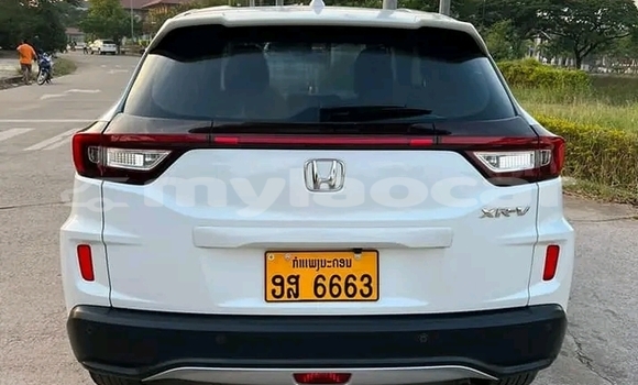 Buy Used Honda CRโV White Car in Import - Dubai in Attapeu Province Buy Used Honda CRโV White Car in Import - Dubai in Attapeu Province