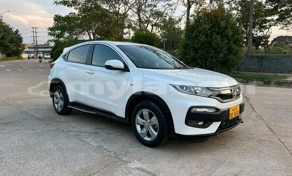 Buy Used Honda CRโV White Car in Import - Dubai in Attapeu Province Buy Used Honda CRโV White Car in Import - Dubai in Attapeu Province
