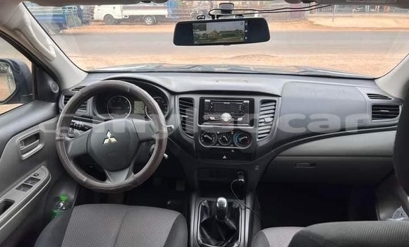 Buy Used Toyota Hilux Other Car in Vientiane in Vientiane Province Buy Used Toyota Hilux Other Car in Vientiane in Vientiane Province