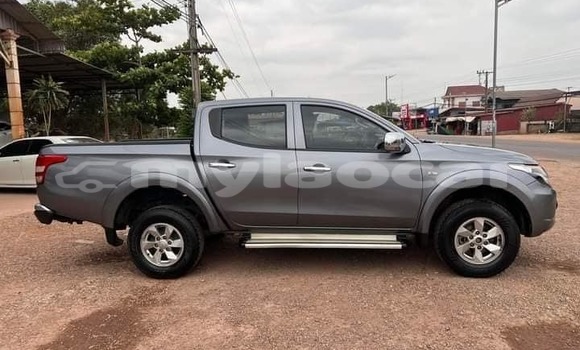 Buy Used Toyota Hilux Other Car in Vientiane in Vientiane Province Buy Used Toyota Hilux Other Car in Vientiane in Vientiane Province