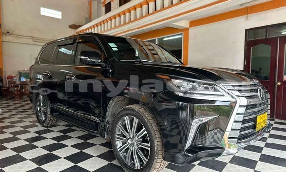 Buy Used Lexus ES 300 Other Car in Vientiane in Vientiane Province Buy Used Lexus ES 300 Other Car in Vientiane in Vientiane Province