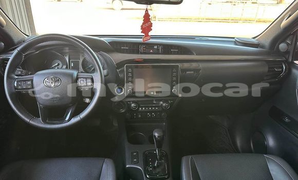 Acheter Occasion Voiture Toyota Hiluxe Revo Blanc à Huayxay, Bokeo Province Acheter Occasion Voiture Toyota Hiluxe Revo Blanc à Huayxay, Bokeo Province