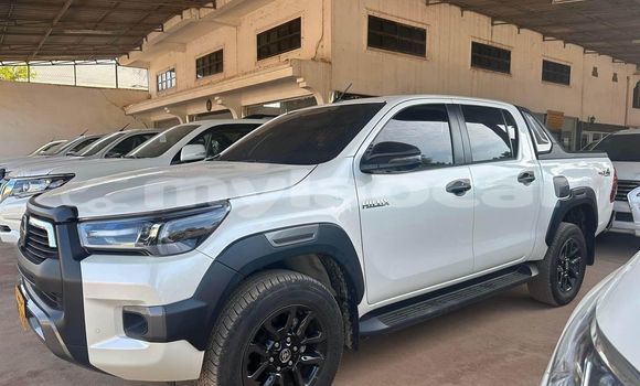 Acheter Occasion Voiture Toyota Hiluxe Revo Blanc à Huayxay, Bokeo Province Acheter Occasion Voiture Toyota Hiluxe Revo Blanc à Huayxay, Bokeo Province