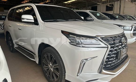Acheter Occasion Voiture Lexus LX 570 Blanc à Champasak, Champasak Province Acheter Occasion Voiture Lexus LX 570 Blanc à Champasak, Champasak Province