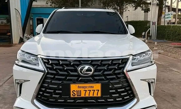 Buy Used Lexus IS White Car in Champasak in Champasak Province Buy Used Lexus IS White Car in Champasak in Champasak Province