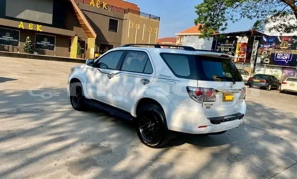 Buy Used Nissan 300ZX White Car in Luang Namtha in Luang Namtha Province Buy Used Nissan 300ZX White Car in Luang Namtha in Luang Namtha Province