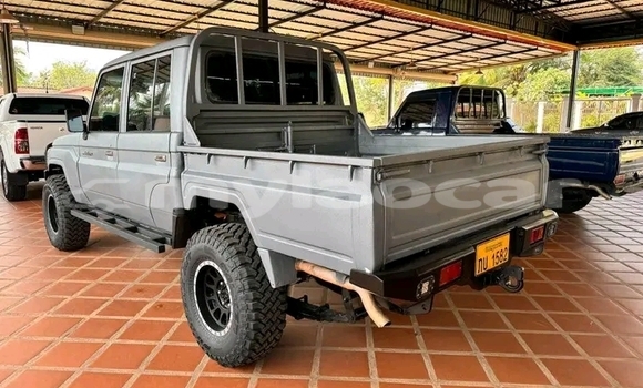 Buy Used Land Rover Range Rover Evoque Other Car in Import - Dubai in Attapeu Province