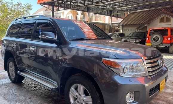 Buy Used GMC Savana Black Car in Luang Namtha in Luang Namtha Province