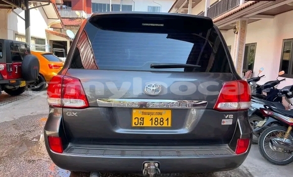 Buy Used GMC Savana Black Car in Luang Namtha in Luang Namtha Province Buy Used GMC Savana Black Car in Luang Namtha in Luang Namtha Province