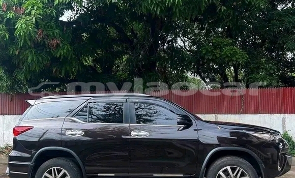 ຊື້ ໃຊ້ແລ້ວ Toyota Blade Black ລົດ ໃນ Vientiane ໃນ Vientiane Province ຊື້ ໃຊ້ແລ້ວ Toyota Blade Black ລົດ ໃນ Vientiane ໃນ Vientiane Province