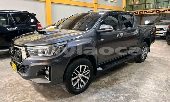 Buy Used Fiat 130 Black Car in Vientiane in Vientiane Province