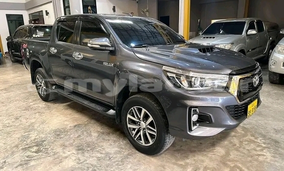 ຊື້ ໃຊ້ແລ້ວ Fiat 130 Black ລົດ ໃນ Vientiane ໃນ Vientiane Province ຊື້ ໃຊ້ແລ້ວ Fiat 130 Black ລົດ ໃນ Vientiane ໃນ Vientiane Province