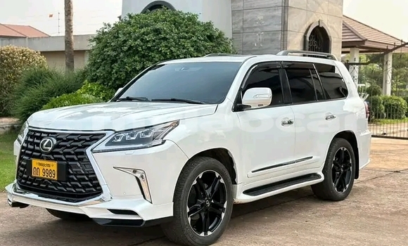 Buy Used Lexus LX 570 White Car in Vientiane in Vientiane Province Buy Used Lexus LX 570 White Car in Vientiane in Vientiane Province