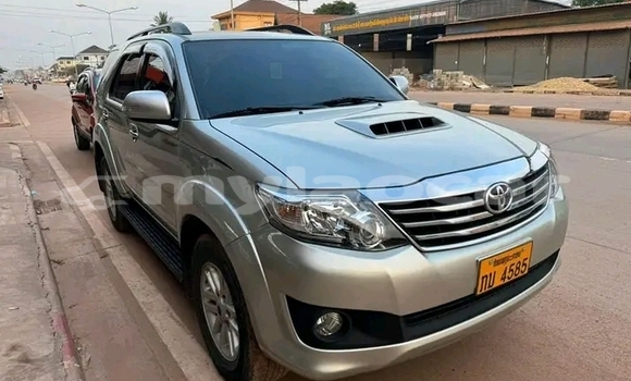 Buy Used GAC Trumpchi GS8 Other Car in Vientiane in Vientiane Province Buy Used GAC Trumpchi GS8 Other Car in Vientiane in Vientiane Province