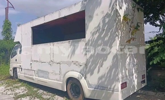 Buy Used Alpina B7 White Car in Vientiane in Vientiane Province Buy Used Alpina B7 White Car in Vientiane in Vientiane Province