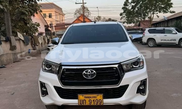 Buy Used Toyota Hiluxe Revo Other Car in Vientiane in Vientiane Province Buy Used Toyota Hiluxe Revo Other Car in Vientiane in Vientiane Province