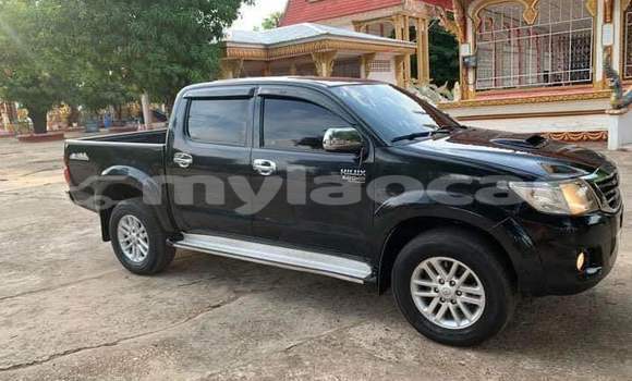 Buy Used Toyota Hilux Black Car in Vientiane in Vientiane Province Buy Used Toyota Hilux Black Car in Vientiane in Vientiane Province