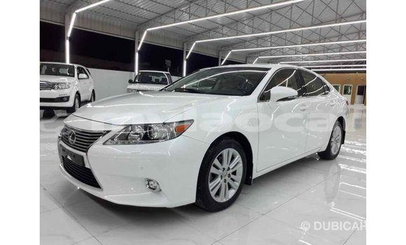 Buy Import Lexus ES White Car in Import - Dubai in Attapeu Province Buy Import Lexus ES White Car in Import - Dubai in Attapeu Province