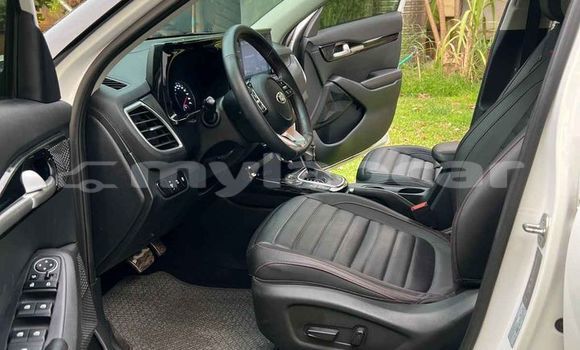 Acheter Occasion Voiture Kia Sephia Blanc à Ban Nahin, Oudômxai Province Acheter Occasion Voiture Kia Sephia Blanc à Ban Nahin, Oudômxai Province