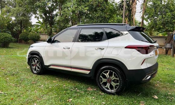 Acheter Occasion Voiture Kia Sephia Blanc à Ban Nahin, Oudômxai Province Acheter Occasion Voiture Kia Sephia Blanc à Ban Nahin, Oudômxai Province