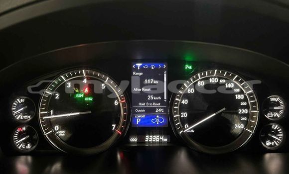 Acheter Occasion Voiture Lexus LX 570 Noir à Huayxay, Bokeo Province Acheter Occasion Voiture Lexus LX 570 Noir à Huayxay, Bokeo Province