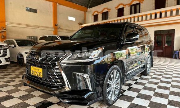 Acheter Occasion Voiture Lexus LX 570 Noir à Huayxay, Bokeo Province Acheter Occasion Voiture Lexus LX 570 Noir à Huayxay, Bokeo Province