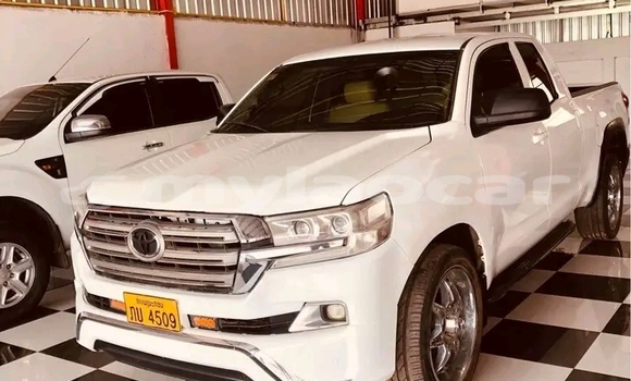 Acheter Occasion Voiture Ford Capri Blanc à Vientiane, Vientiane Province Acheter Occasion Voiture Ford Capri Blanc à Vientiane, Vientiane Province