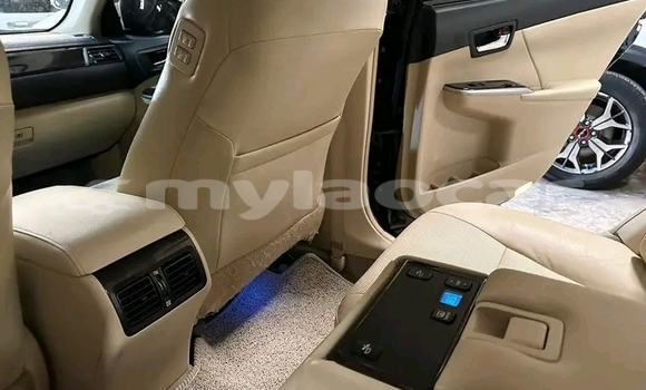 Buy Used Toyota Camry (Japan) Black Car in Vientiane in Vientiane Province