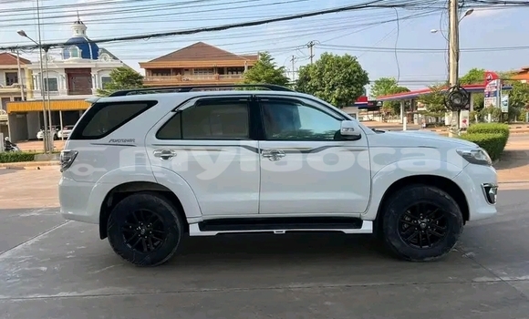 Acheter Occasion Voiture Toyota Fortuner Autre à Vientiane, Vientiane Province Acheter Occasion Voiture Toyota Fortuner Autre à Vientiane, Vientiane Province