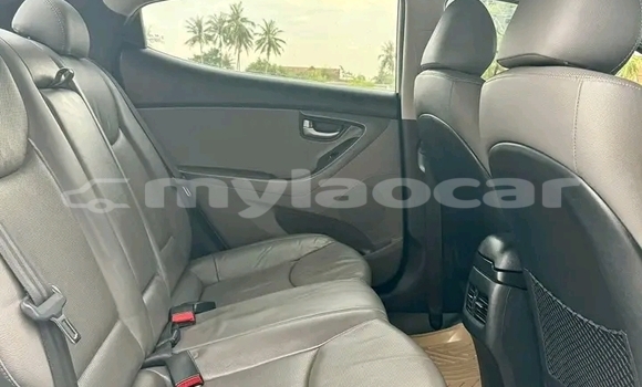 Acheter Occasion Voiture Hyundai Elantra Blanc à Vientiane, Vientiane Province Acheter Occasion Voiture Hyundai Elantra Blanc à Vientiane, Vientiane Province