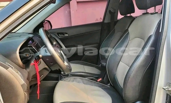 Buy Used Hyundai Cargo White Car in Huayxay in Bokeo Province Buy Used Hyundai Cargo White Car in Huayxay in Bokeo Province